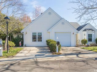 114 Duchess Ln, Chapel Hill, NC 27517