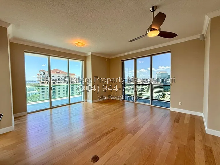 1431 Riverplace Blvd #2001 — Photo 8