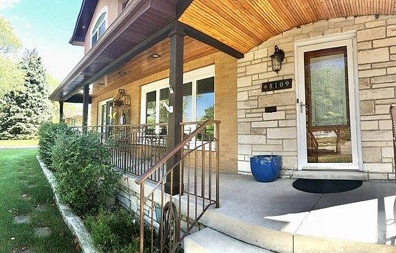 3rd image of 8109 W Courtland Ave