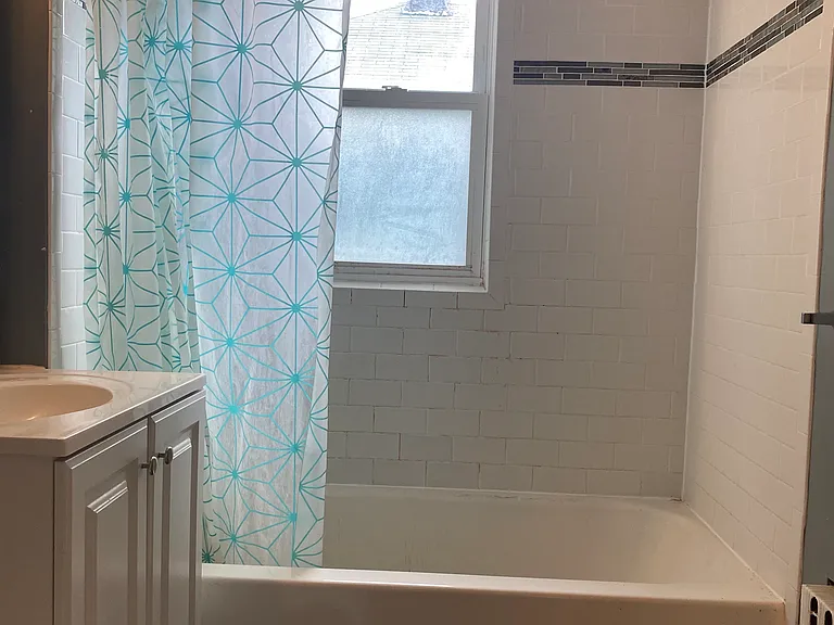 66 Frederick Ave #2 — Photo 15