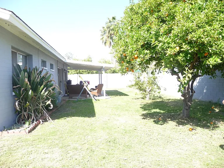 2932 E Pershing Ave — Photo 5