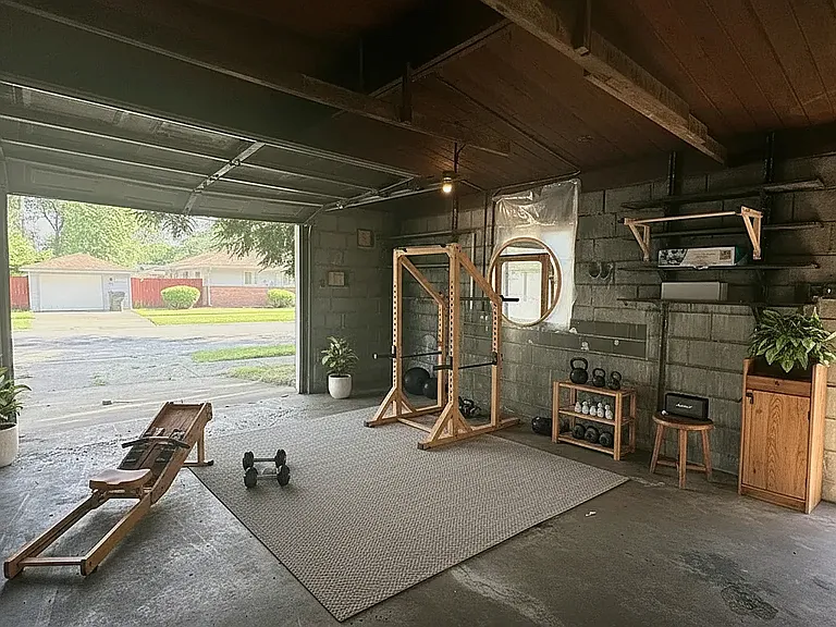 15043 Meadow Ln — Photo 16