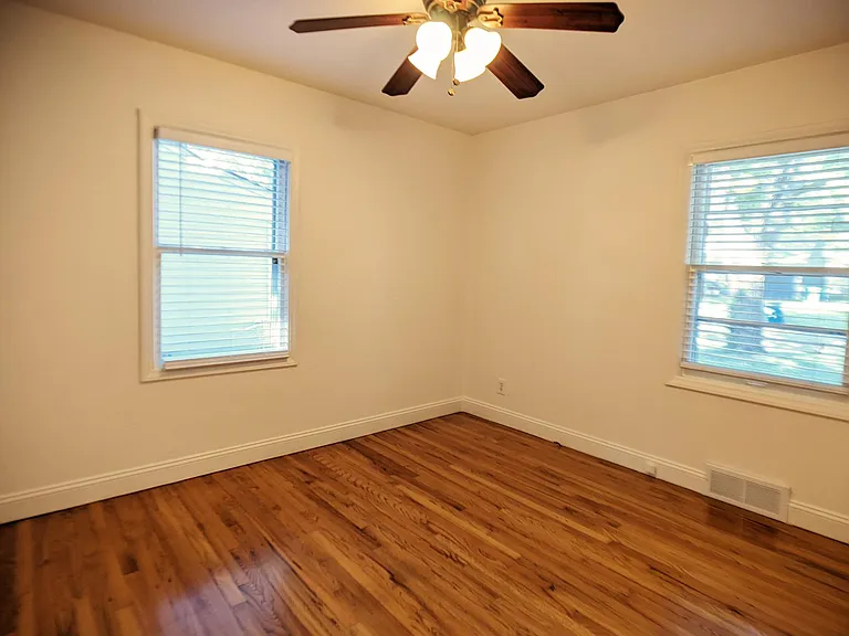 7223 Beverly St — Photo 13