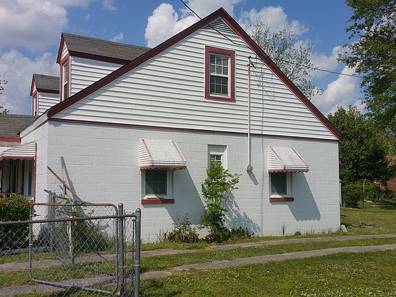 4th image of 1813 McClellan St