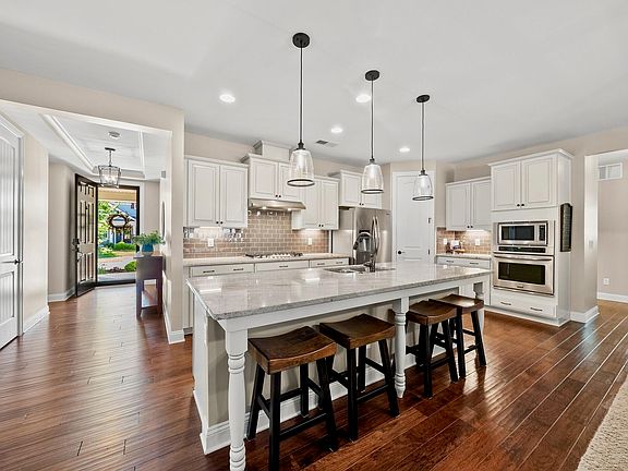 4th image of 1016 Cuthbert Ln