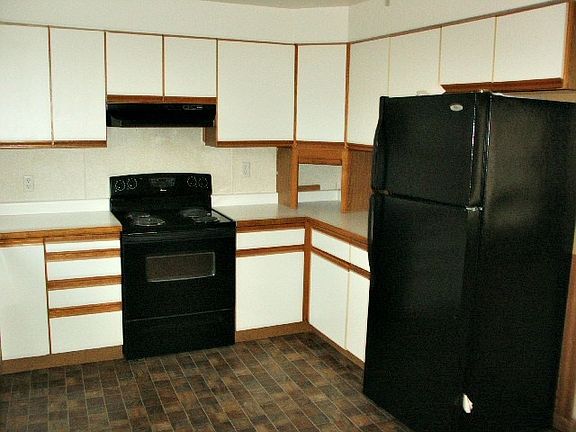 3rd image of 701 Walker St