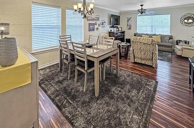 7616 N Plainfield Dr — Photo 3