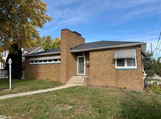 318 W 13th St, Carroll, IA 51401