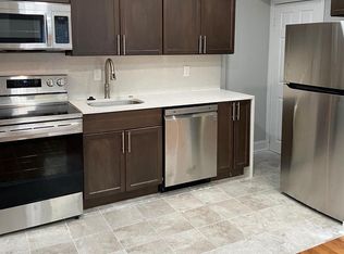 7115 Theodore St, Philadelphia, PA 19142