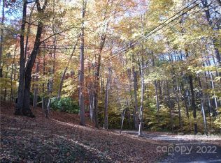 13 Dogwood Dr, Maggie Valley, NC 28751