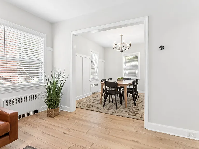 910 Baldwin Ave — Photo 20