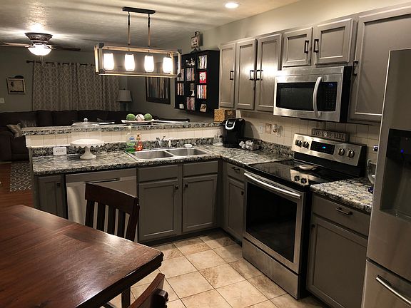 5th image of 582 Meridian Dr