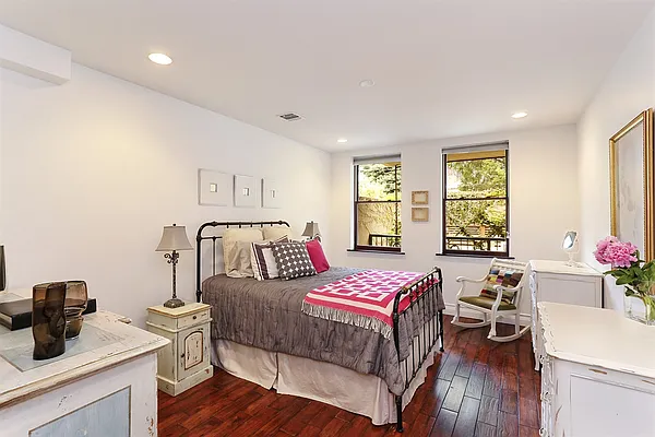 Sold by Corcoran | media 24