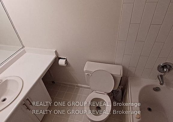 5th image of 236 Albion Rd #308
