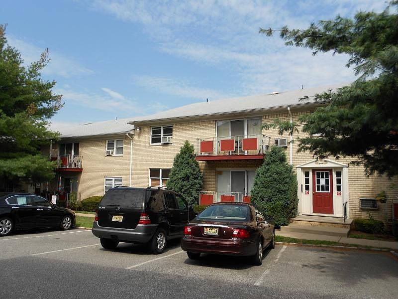 1st image of 388 Hoover Ave APT 163