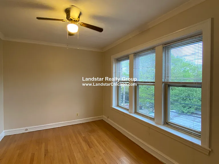 2815 W Berteau Ave #2 — Photo 1