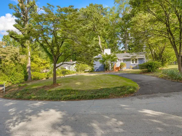 34 Brookside Cir, Greenville, SC 29609
