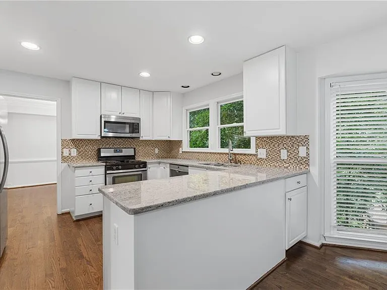 620 Brook Landing Ct — Photo 11