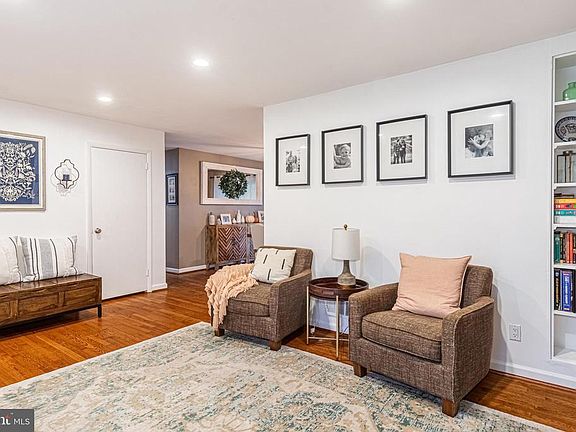 4th image of 6901 Pine Hill Ct