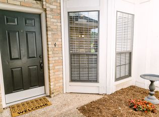 319 April Ln, Hewitt, TX 76643