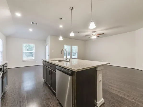 9007 San Saba Way, Willis, TX 77378