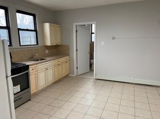 169 Elm St #2F, Staten Island, NY 10310