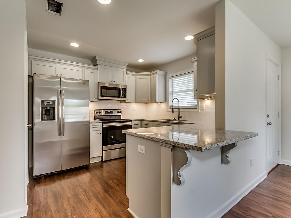 1st image of 606 19th St