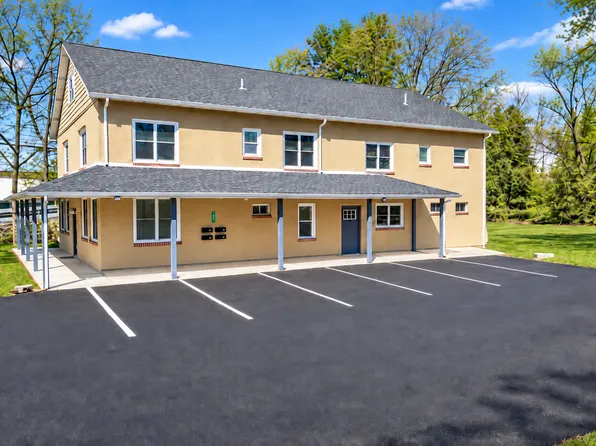 403 N Walnut St #A, Bath, PA 18014