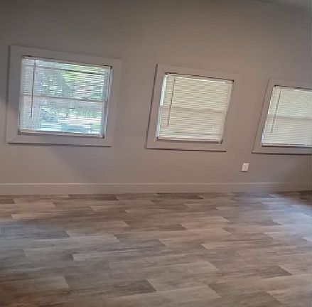 4th image of 15863 La Salle Blvd #1