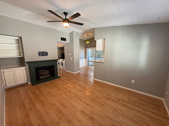 2nd image of 4725 34th St Unit 4