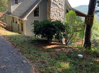 40 Hawk Ln, Spruce Pine, NC 28777