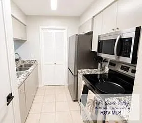 3500 Carmen Ave #408 — Photo 6