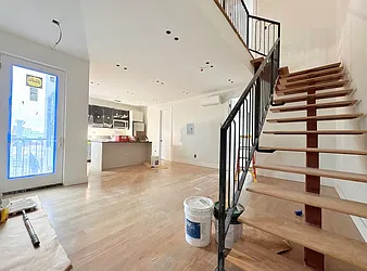 82 Stockholm Street, #4R