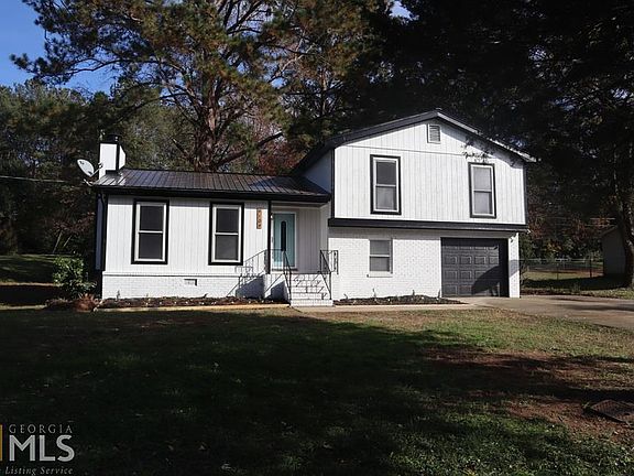 2nd image of 4104 Sweet Water Ct SE