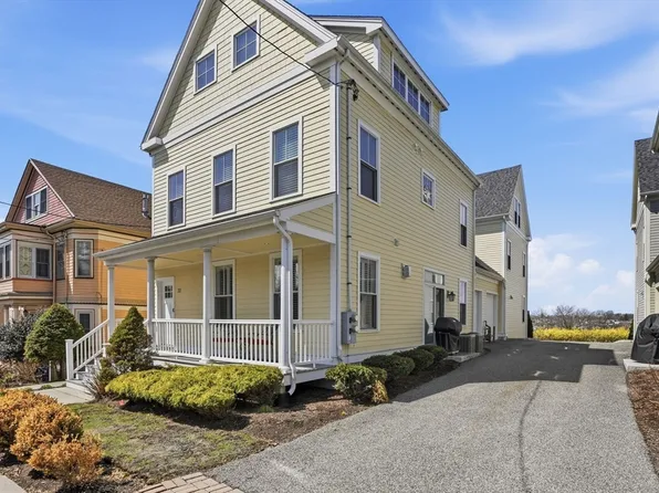 22 Grampian Way, Dorchester, MA 02125