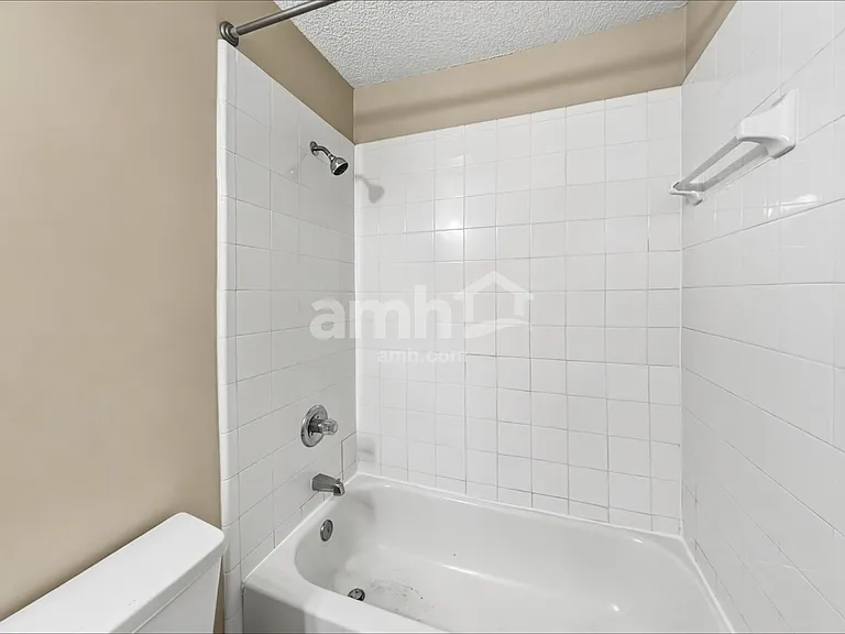 1819 Harbor Island Dr — Photo 13