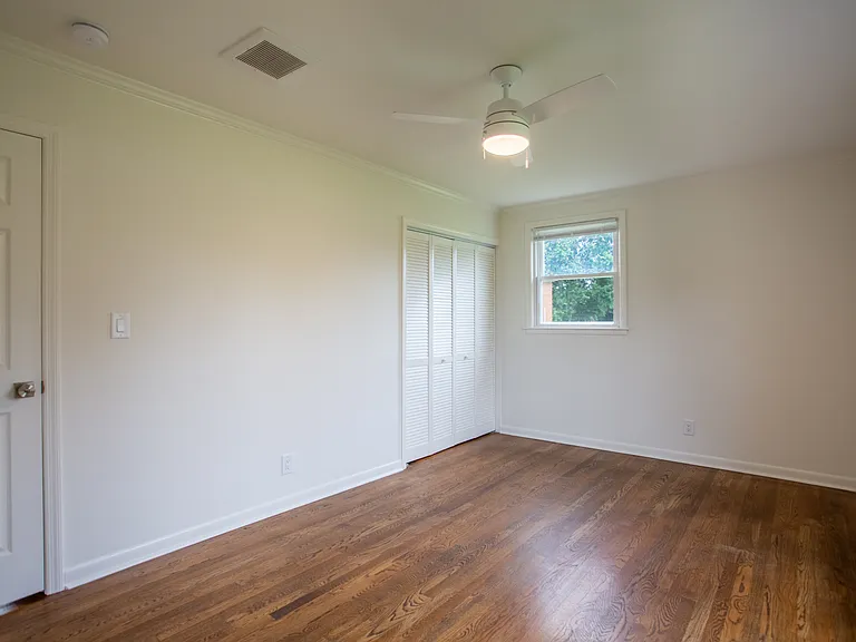 4714 Trousdale Dr — Photo 33