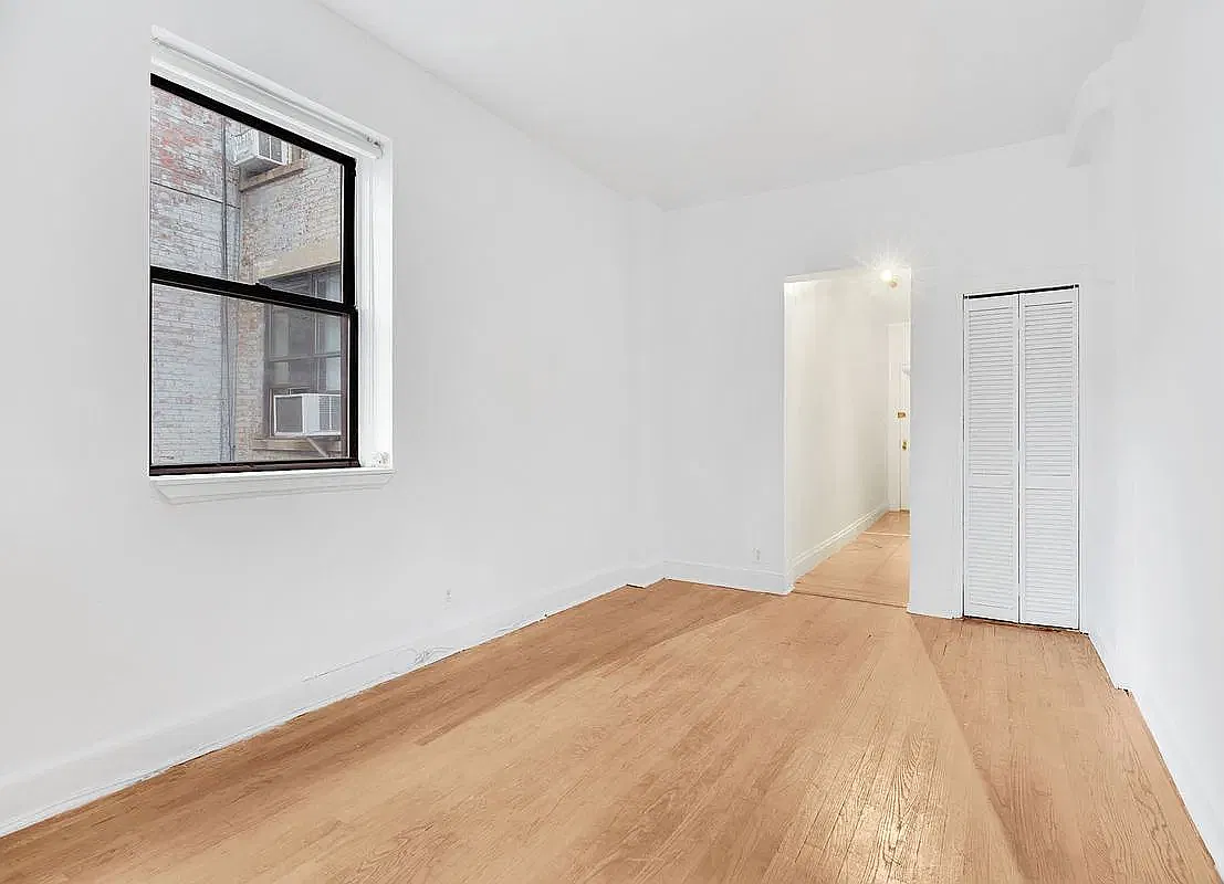 315 West 105th Street — Photo 3
