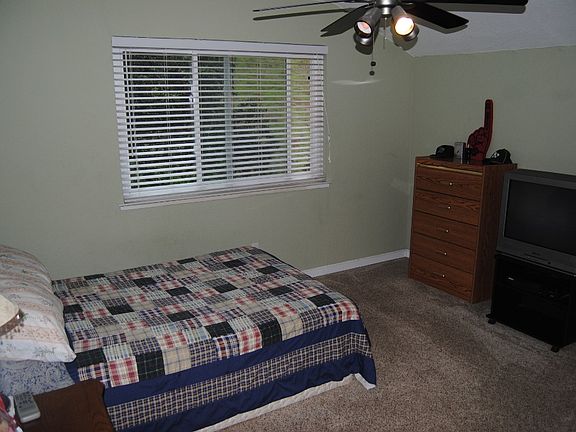 2nd image of 590 Bonnie View Ct