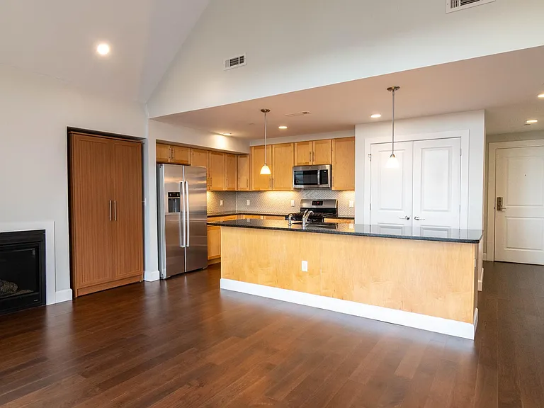 1501 Commonwealth Ave #3 — Photo 2