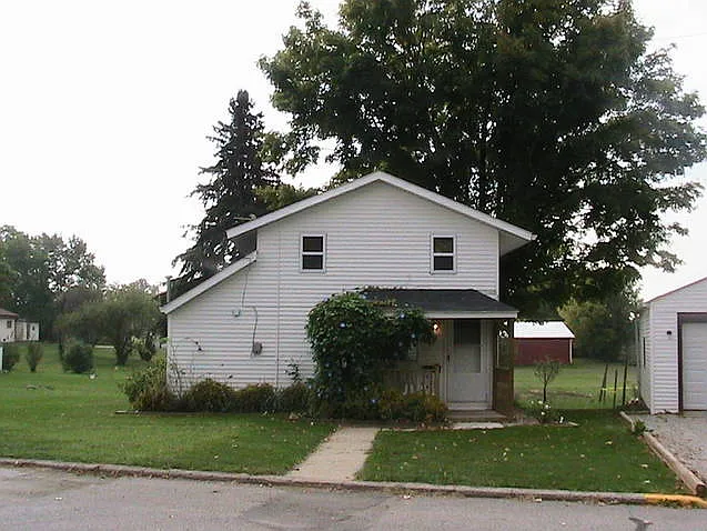 408 E Collins St photo 1