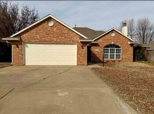 4328 Briar Ridge Rd, Enid, OK 73703