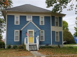 102 W 7th St, Sumner, IA 50674