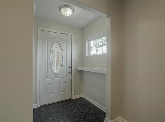 2nd image of 2138 Holly St