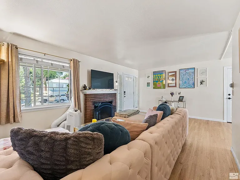 1040 Munley Dr — Photo 18