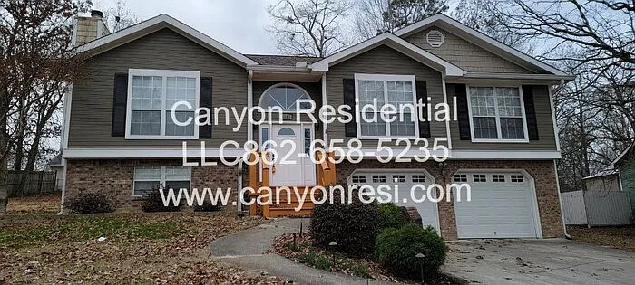 6141 Blue Ash Dr — Photo 1