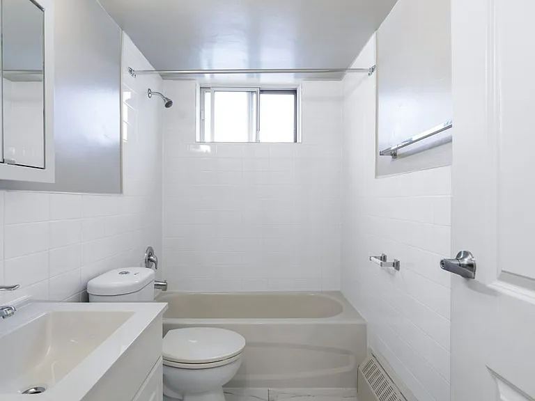 30 Speers Rd — Photo 8