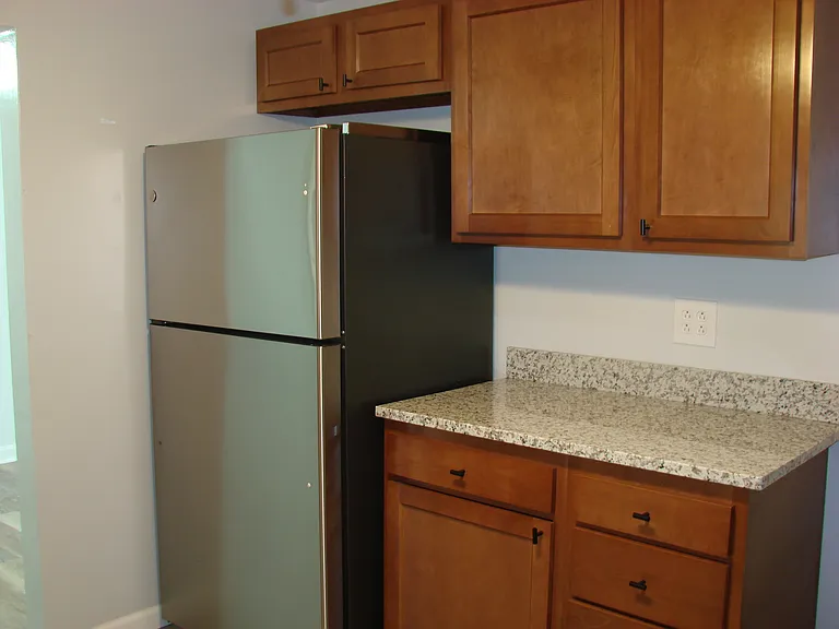 859 Killarney Dr — Photo 2