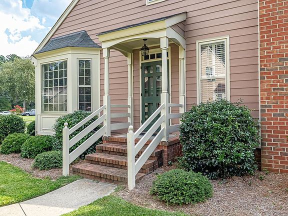 3rd image of 821 N Spence Avenue
