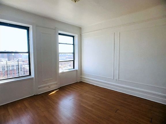 2nd image of 746 St Nicholas Ave APT 77